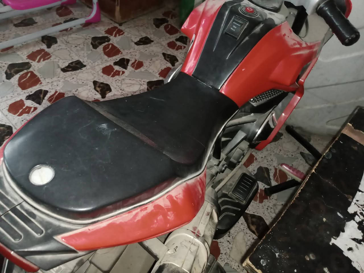 ب100 التاجيات بس عوزه باتري شحنته موجوده. شراي يجي خاص


**إذا كنت صاحب هذا الإعلان وتريد حذفه لأي سبب، رجاءا أرسل رسالة إلى الدعم الفني**