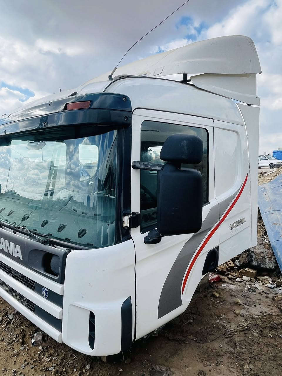 قمارة سكانيا موديل 2002 اوربية  بغداد جرف النداف للاتصال ***********
