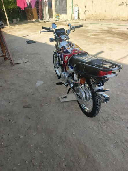 السلام عليكم مستعجل للبيع نامه  غرااض كله شلامجه 2025 فقط الشاصي امتياز 2022 اوراق اصولي وكيلهة نوار  كفالة عامه افحص وخذ؟ مال جناي  السعر 950  وهاذه رقمي *********** مكاني الديوانية قضاء الشنافيه
