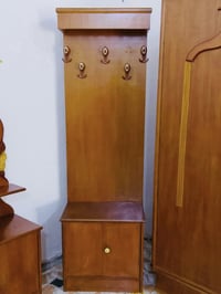 غرفة ٥ أبواب • مستعملة نضيفه • صبغ وتلميع