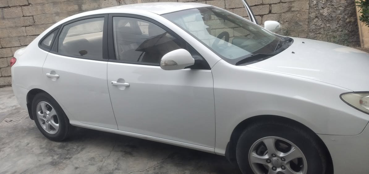 النترا  2011  كلين بس تعديل بارد شبر فول مواصفات بدون اشخوط سنويه جديده محرك كير تبريد تخم تاير جديد ربع مابيها  مصرف  السعر  (         ١١٨      )  للا ستفسار ***********
