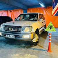 مۆنیکا مۆدێل ٢٠٠٠ پێش ئەکسل سەیارەکە کامل بۆیاخە ڕەقەم و سەنەوی تا ٢٠٣...