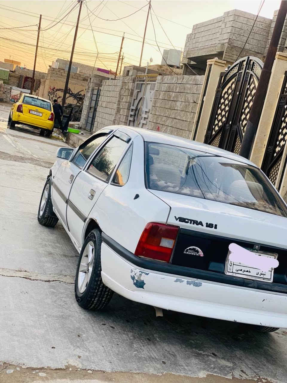 سياره أوبل فكترا موديل 93محرك كير شرط بيها كربون بنزين شرط تحويل رقم نينوى الأماني سياره حيل حلو والله سعر 48بيها مجال ***********وو ***********
