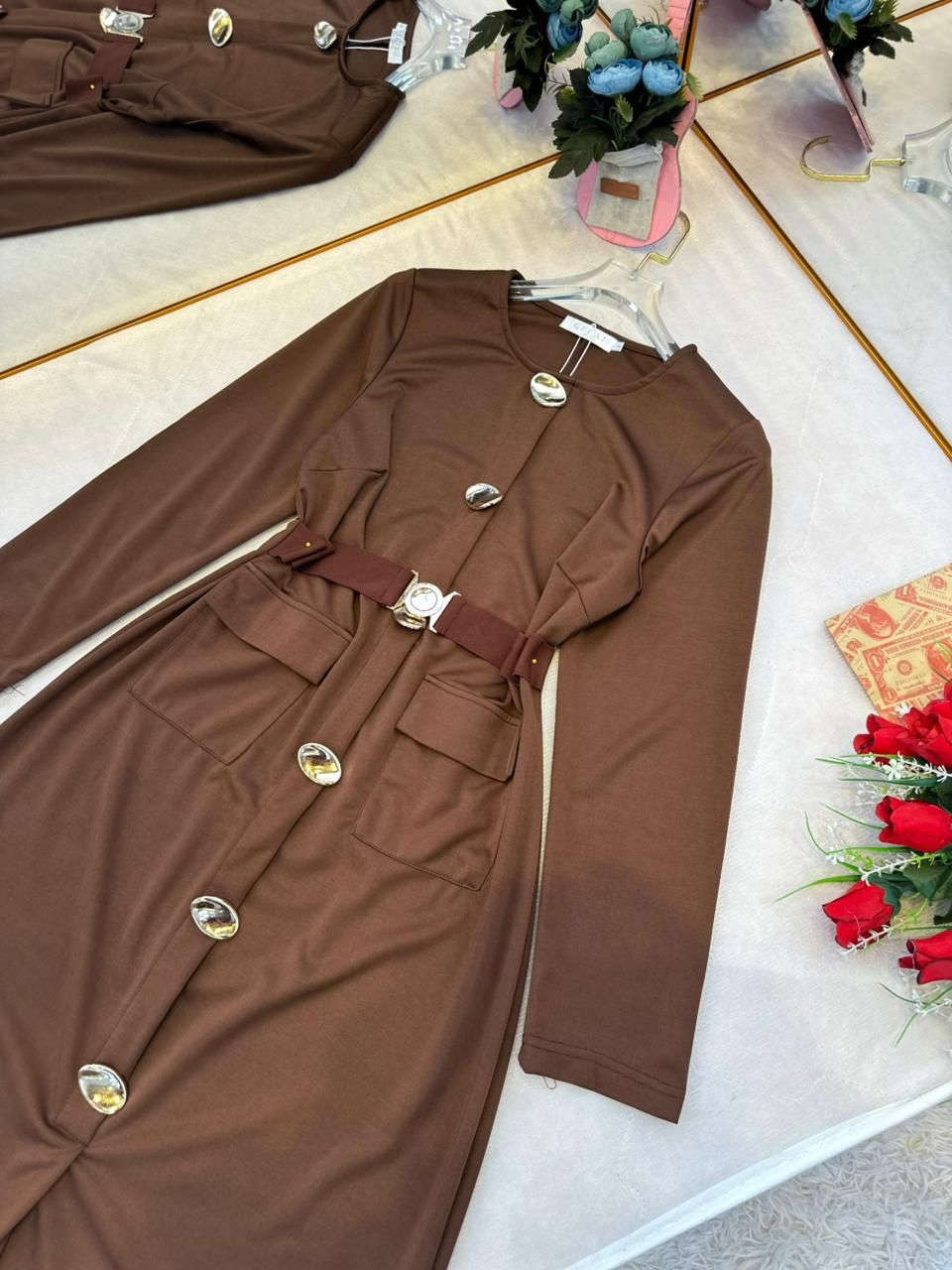 بسم الله توكلنا على الله ♡

الكولكشن الرمضاني يبدأ من هنا ✨

👗 سوت العيد – تصميم رَدان طويل

خامة دابل صيفي مميزة، أنيقة ومريحة، تمنحك إطلالة راقية تناسب العيد والمناسبات.

🎨 الألوان: كما هو موضح في الصور.

📏 المقاسات: من 38 إلى 48.
التوصيل لكل العراق: 5 آلاف 🚚


**إذا كنت صاحب هذا الإعلان وتريد حذفه لأي سبب، رجاءا أرسل رسالة إلى الدعم الفني**