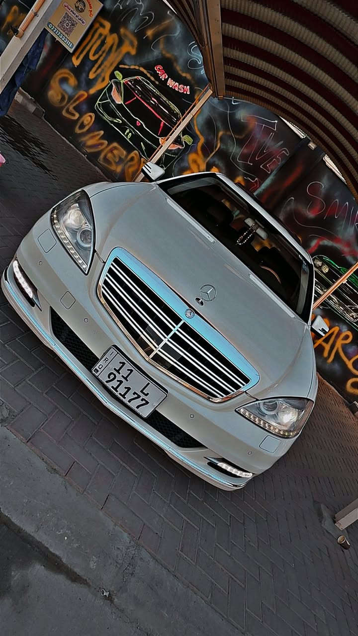 السلام عليكم مارسدس اس باب طويل 2009
للبيع او مراوس 
وارد يابان مكفوله من الضرر
صبغ قبغ جنطه وشويه بلجامغ الجاملغ الخلفي فقط
بدون شخوط / بدون رصعات 
عليها كت كامل AMG 
المواصفات فول 1/1 :
- محرك 8 سلندر 550 
- فتحة سقف SlideRoof
- ابواب شفط كهرباء
- صندوق كهرباء
- داخل لن اسود و مطعم ب صاج
- كشنات جلد + خزن Memory
- كشنات كهرباء امامي / خلفي
- شاشة وسائط + كاميرا خلفية
- مري شفط / اشارة بالمري
- ماوس تحكم + تحكمات ستيرن
- حساسات اصطفاف امامي / خلفي
- سيدي جينجر 6 اقراص
- سستم صوت HarmanKardon
- ستيرن كهرباء و تدفئة
- تبريد منفصل + قطعتين مع تحكم خلفي
- لايتات داينمك اوتو Dynamic 
- بردات ابواب + برده خلفية
- تچاوي كهرباء امامي + خلفي
رقم ابغداد الجديد
السعر 185 
السيارة كل شي بيها بلادي و كل اوبشناتها شغاله
تايرات جدد شادها 
مسويلها ادامه سيرفس كامل و لا كلوب مشتغل بالدشبول
العنوان بغداد الغدير مقابل شقق زيونه ***********
