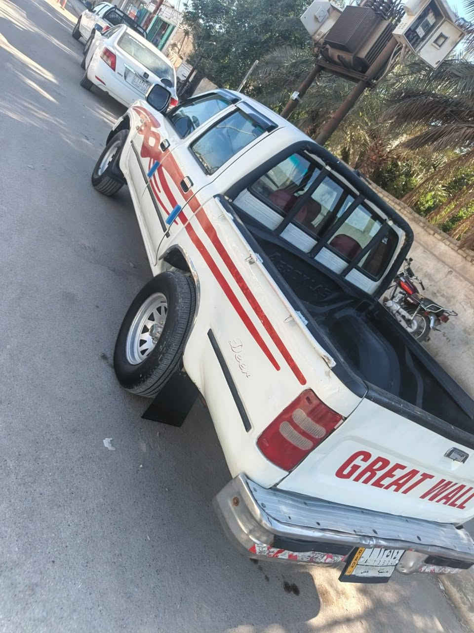 سلام عليكم دير موديل ٢٠٠٦ مكفواله من ضربه وتبديل مشروع وطني رقم قادسيه تحويل مباشر سنويه جديده كير ومحرك تخم تاير كهربائيات شغاله *********** مكان دوانيه عفج سعر تصل واستفسر
