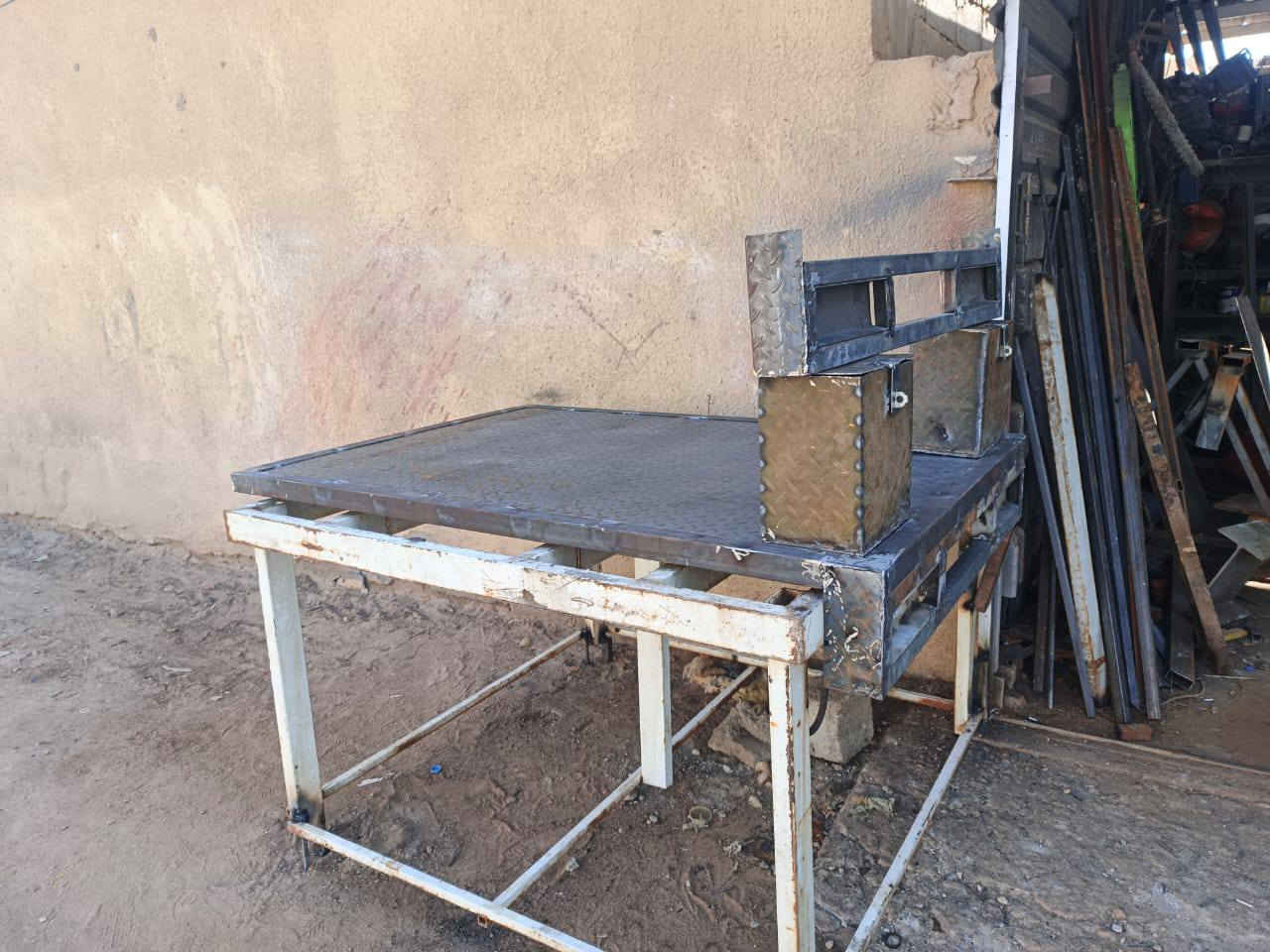 السلام عليكم ورحمه الله وبركاته تفصال بديات ودعاميات وارضيات وصناديق ستوته وسقايف ويوجد تعمير من الصفر عنواني البصره ابو الخصيب باب سليمان رقمي للتواصل 
***********
