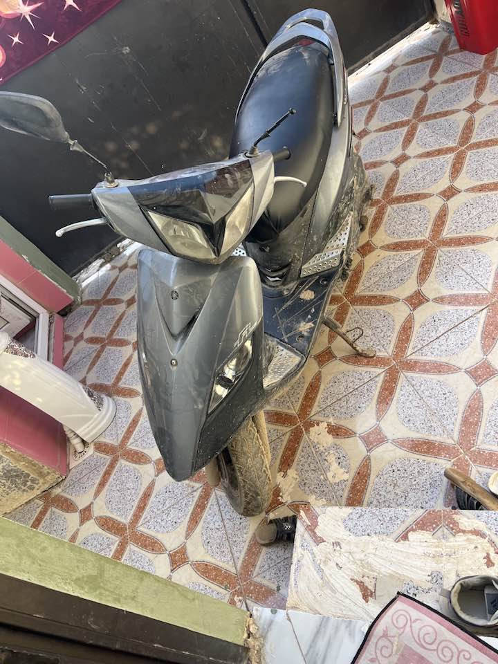 دراجه يابانيه مال رمله سرعه 140جديده سعر 600 هذا رقمي ***********
