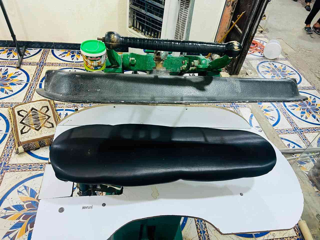 السلام عليكم لوندري مع بويلر هيترين كهرباء+غاز كامل نضيف للاستفسار ***********
