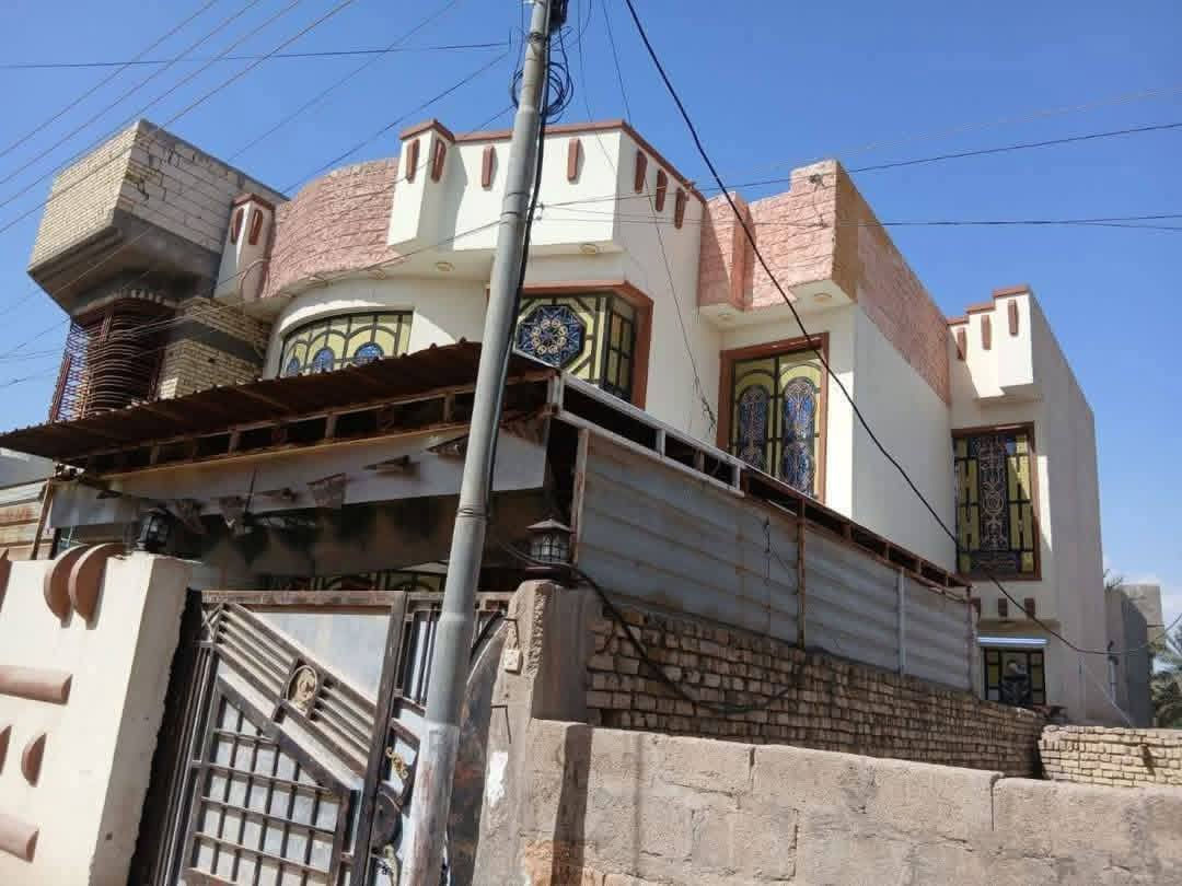 لا يفوتك هذا العرض  🏠
⤵️.  ✨  ⤵️.  ✨   ⤵️
   دار واسعه للبيع  مع  والأثاث بالكامل 🏠
✴️مساحه 276م 
✴️نوع العقار طابو عراقي 
🧩   السعر 245وبي مجال قليل لشراي ✅
✴️العنوان  ابي الخصيب مقابل  طريق اسماعيل قرب حسينيه البقيع مقابل مدارس السياب الأهلية 
 ✴️محتويات المنزل
البناء طابقين 
الاول ///
⚜️ غرفتين نوم
⚜️ صاله 
⚜️مطبخ 
⚜️ديوان 
⚜️حمامات داخليه و خارجيه 
الثاني ///
✴️ 3غرف منام مع صاله وحمامات 
✴️البعد قريب جدا  عن شارع االسياحي الداخلي لابو الخصيب 
✴️للاستفسار الاتصال على      
     ***********
   ⚜️⚜️⚜️⚜️
     يوجد واتساب
