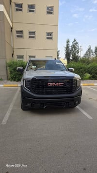 للبيع جمسي سيرا موديل 2025 ✅ فئة SLE – وارد أمريكي 🇺🇸 محرك 8 سلندر 530...