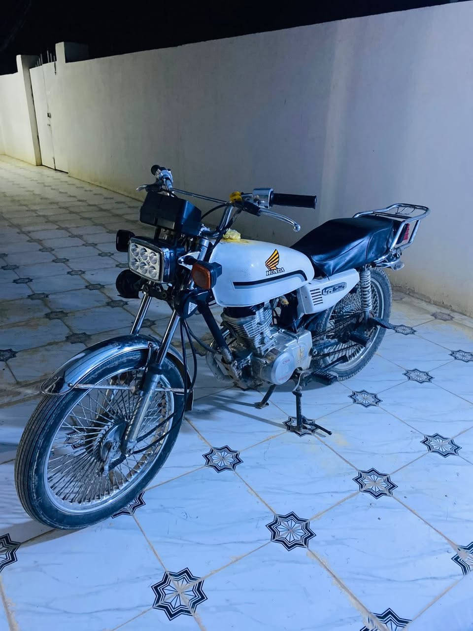 اربع كير تايكر 2020 دراجه حلوه مكينه خرسه تخبل نقوصات بسيطه بدراجه  السعر 300 وبيها مجال بسيط للشراي بس بدون كسران اتصل ودلل ***********
