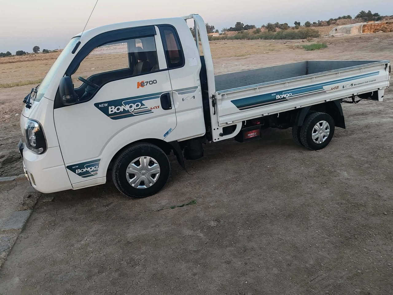 السلام عليكم بومه 23 سياره جديده مقفوله كفاله عامه من ضربه ومن صبغ ومن تبديل سيارهو53 السياره رقم بابل باسمي تحويل ثاني يوم سنويا 31 مكان السياره بابل النيل السعر 148 وبيها مجال حق الجيه الاستفسار على هذا الرقم ***********
