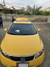 للمراوس فقط من دون بيع. عندي كيا فورتي 13 تكسي. لون اصفر سياره مكينه 2...