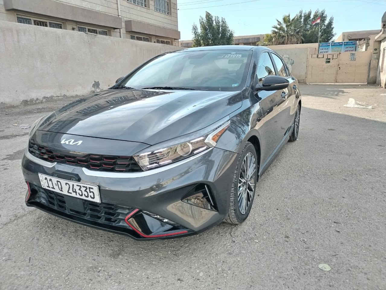 السلام عليكم
فورتي 2023 جيتي لاين
رقم بغداد
مكينه 2000
الضرر محولبه صفحه وحده 
بدون ايرباك
ماشية 15  الف
بصمة 
تشغيل عن بعد
فتحه 
شحن لاسلكي
كشنات جلد
تحديد مسار
تثبيت سرعة
شاشه كبيره
كأمره دواره
ثلاث انضمه قيادة
العنوان بغداد حي النصر
رقم الهاتف ***********
