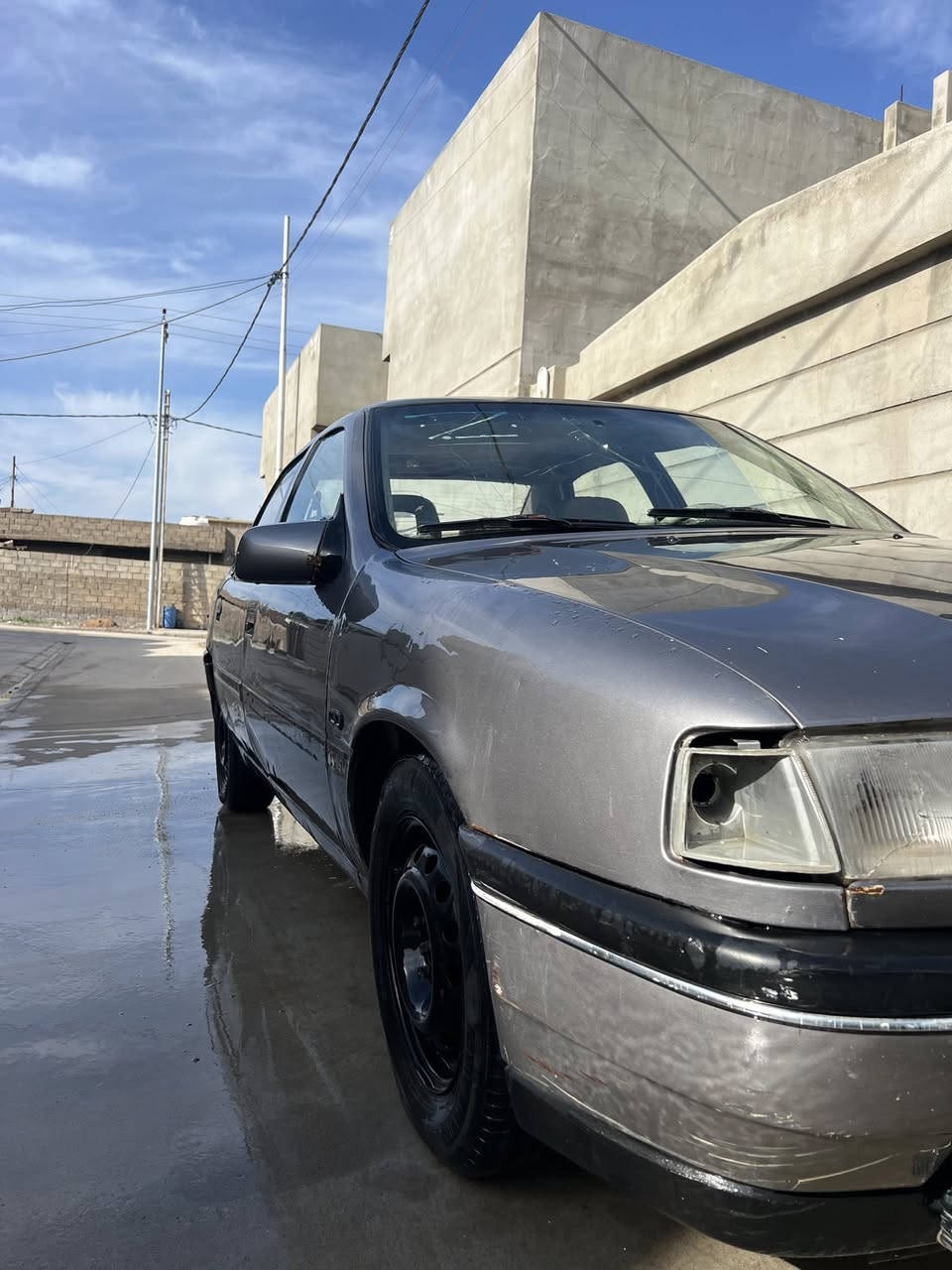 السلام عليكم اوبل فكترا موديل 90 حجم 16 رقم سنويه جديد مكاني موصل برطله صبغ بيه مكانت قليل محرك كير شرط سنويه 29 كاربون بيها السعر 35 وبيها مجال /***********/***********
