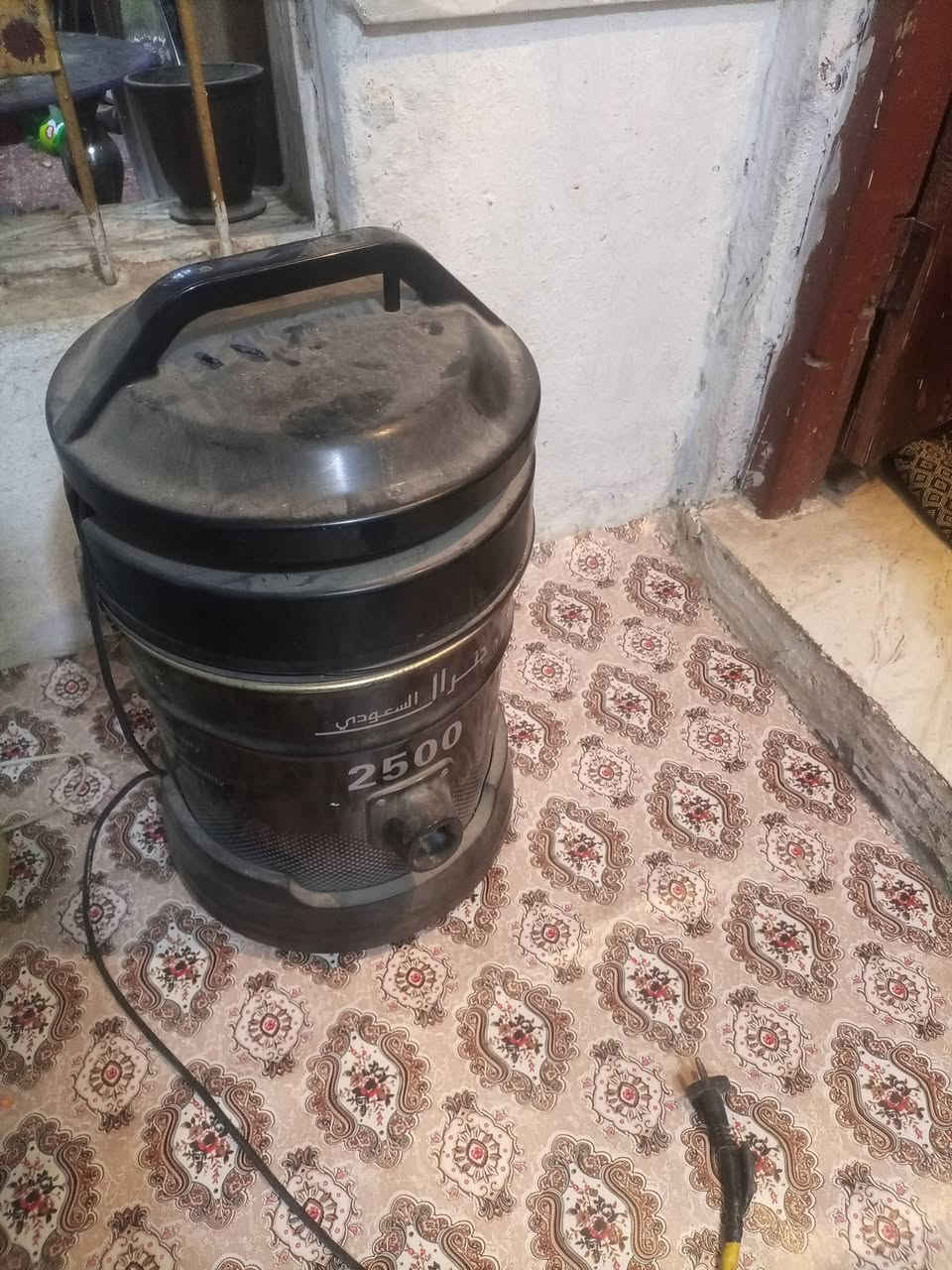 العنوان البصرة العالية قرب حسنية الحلاف شارع 16 ***********
