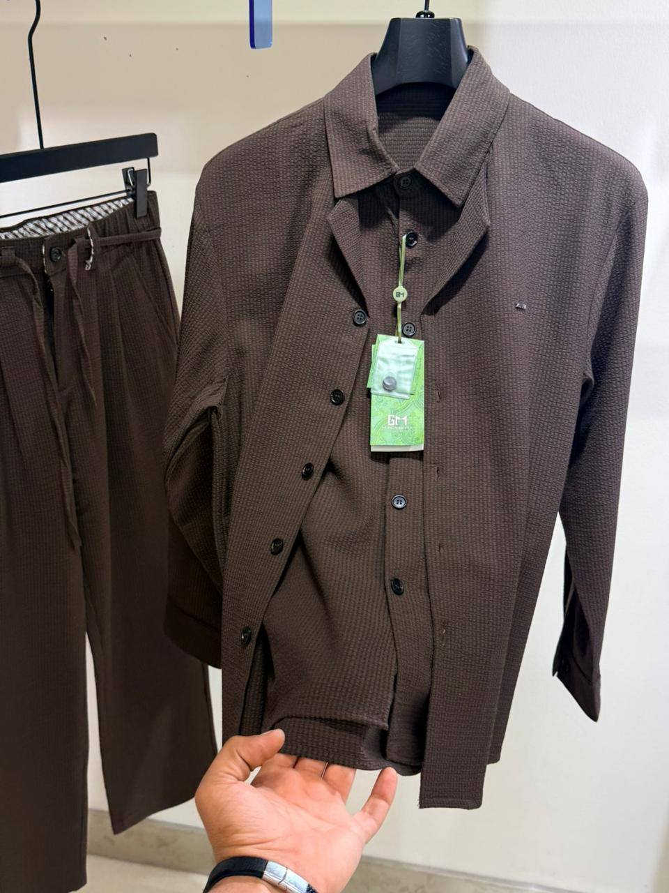 الأناقة مو خيار الأناقة اسلوب حياة 

.سوت عيد يمي دمار متوفر ثلاثه الوان الخامه اورجينال 
.قياسات M L XL XXL
.لمعرفه السعر اكتب تم بل تعليقات ويوصلك السعر على الخاص 
.يوجد خدمه توصيل لكل العراق


**إذا كنت صاحب هذا الإعلان وتريد حذفه لأي سبب، رجاءا أرسل رسالة إلى الدعم الفني**