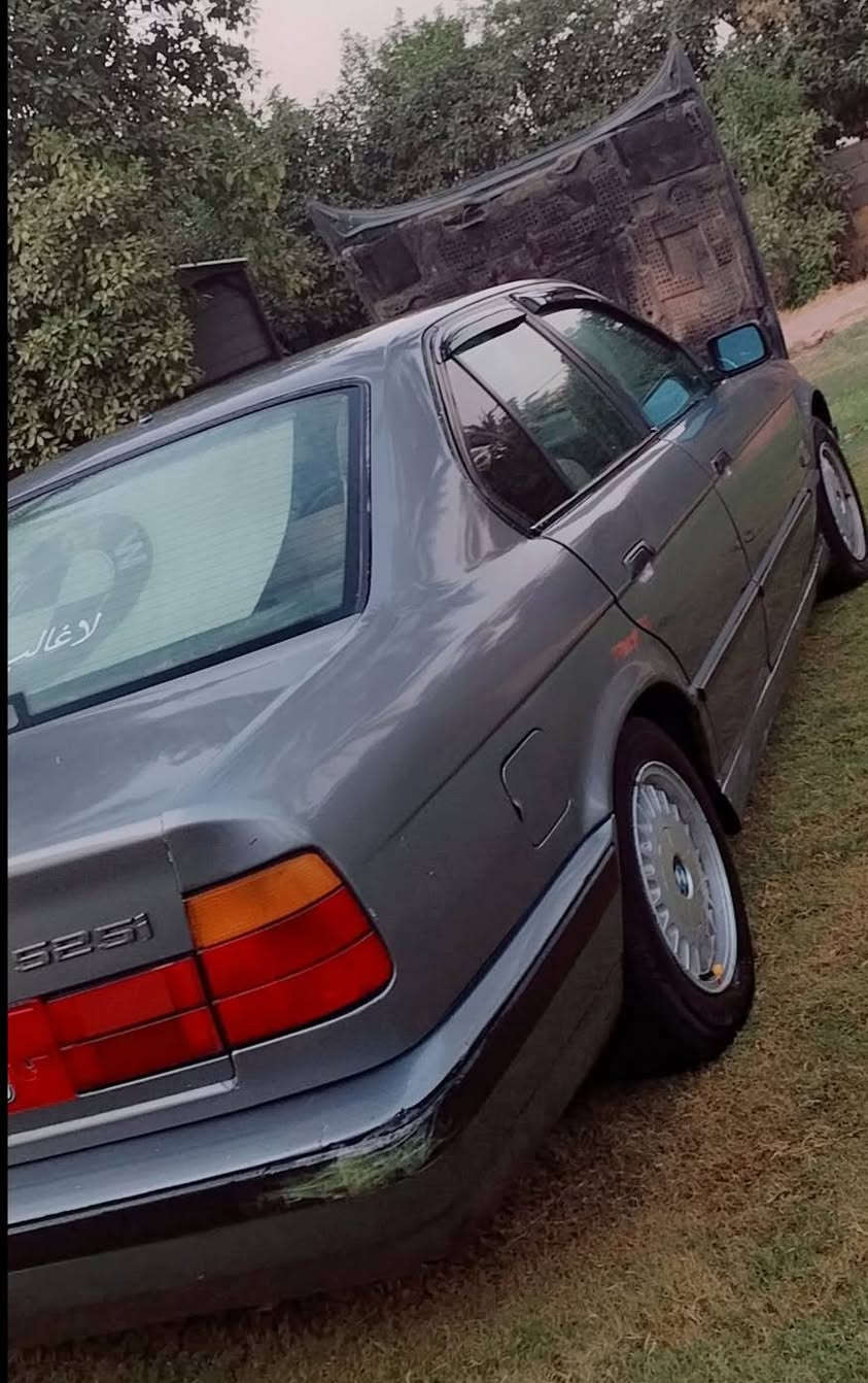 لبيع.  سعرها.52.  موديل 1991. محرك مسكر. 6 سلندر
لتواصل ......***********
