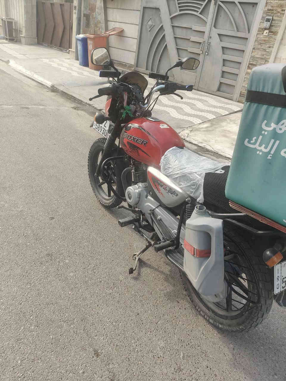 السلام عليكم دراجه بوكسر للبيع موديل 21 دراجه مشدود لها ماكينه زيرو قبل شهرين مكان بغداد البياع دراجه نظيفه فول ومرقبه وسنويه جديده دراجه مكينه كفاله وهذا رقمي او خاص السعر 2 و200 وبيها مجال    ***********
