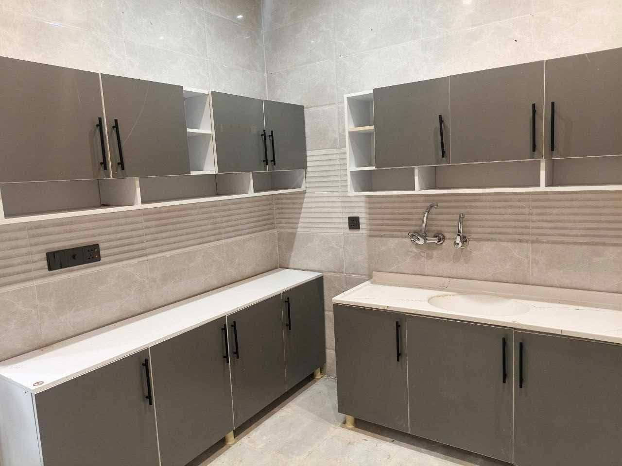 ما عليك بس  احجز والطلب يوصل لباب بيتك 🤗🌹🤗..
كاونتر  وملحق خشب تركي  mdf قياس مترين مع سنك مترو20. المرمر صناعي


**إذا كنت صاحب هذا الإعلان وتريد حذفه لأي سبب، رجاءا أرسل رسالة إلى الدعم الفني**