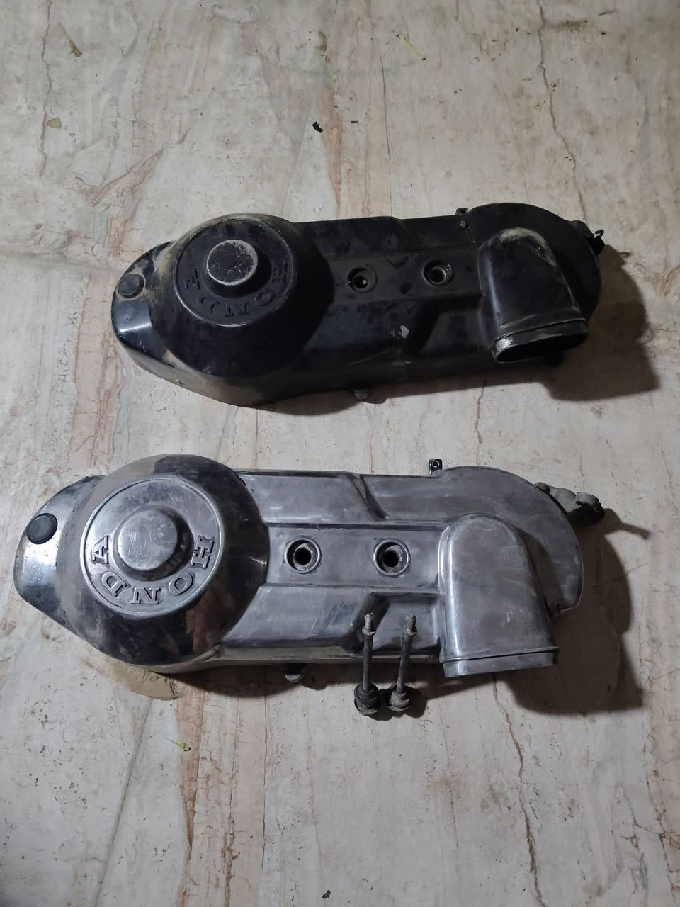 سلام عليكم ورحمة الله
من رخصة صاحب الگروب 
غراض فيوجن للبيع شنو الي يعجبك اخذ سكرين واتفضل خاص
ماشات 2 
بگ لايت 
قباقة بگ لايت 
قبق كلجات ستيل وعادي 
ويل امامي نيكل ويل خلفي عادي 
تجوات دوسات سوادات فج امامي وشغلات تكميليله بسيطه 
موجوده هم جوزه وسويج وعداد شغالات كلهن مال تفصيخ اكو هم عقل فيوجن شغال
***********
