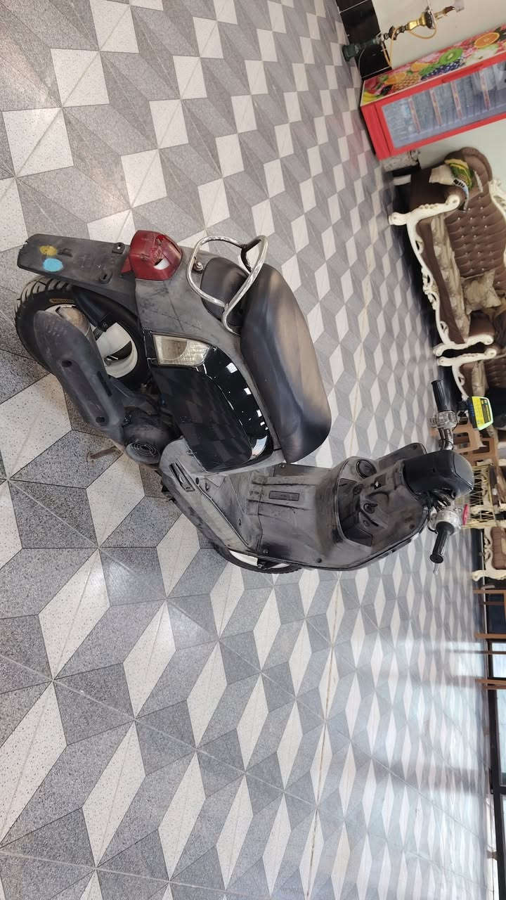 بوليسي للبيع سعر 600 ديالى بعقوبه ***********
