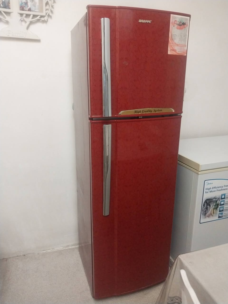 ثلاجة للبيع نوع كرافت الأصلي سعر ١٢٥ 
بغداد القاهره


**إذا كنت صاحب هذا الإعلان وتريد حذفه لأي سبب، رجاءا أرسل رسالة إلى الدعم الفني**