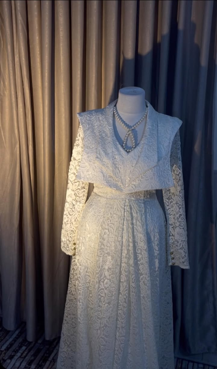 للبيع فستان تور فرنسي يجنن قياسة 38 سعرة 20 كلة القماش اصلي ولونة بالحقيقة اوف وايت يموتتتتتت توصيل موجود


**إذا كنت صاحب هذا الإعلان وتريد حذفه لأي سبب، رجاءا أرسل رسالة إلى الدعم الفني**