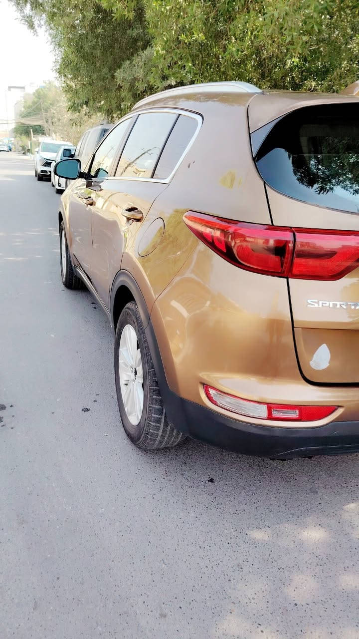 سلام عليكم 
للبيع او للمراوس حسب القناعه 
كيا سبورتج موديل 2017 … امريكي ….لون جوزي غير محدد.. رقم بغداد جديد باسمي هزه وسنوية جديده لغاية 28 …
♦️ مواصفات fe
♦️ كرسي امامي كهرباء 
♦️ كرسي امامي تدفئه 
♦️ فول تحكم استيرن 
♦️ ارضية سياره جلد
♦️ تخم تاير جديد. 
♦️ تبريد ثلج ❄️ 
♦️ تبريد خلفي 
♦️صدر امامي وخلفي 100‎%‎
♦️  3 انظمة قياده
♦️ كامره خلفية 
♦️ مثبت سرعه
♦️ اي بي اس 
♦️ شاحن usb
♦️ داخل مخمل نظيف 
♦️ لايت عالي وناصي زنون
♦️ بلاچكتور بقلاوه زنون
♦️ محرك gdi 2400
♦️ محرك مفتوح نظيف جدا 
♦️ سياره بدون صبغ فقط دعاميات 
♦️ عداد كم 109 الف ميل 
♦️ ايرباك استيرن فقط 
♦️ عنوان بغداد حي الجامعة 
♦️ سعر سيارة 143 ورقه وبيها مجال بسيط 
♦️ للاستفسار على الرقم ***********
***********
