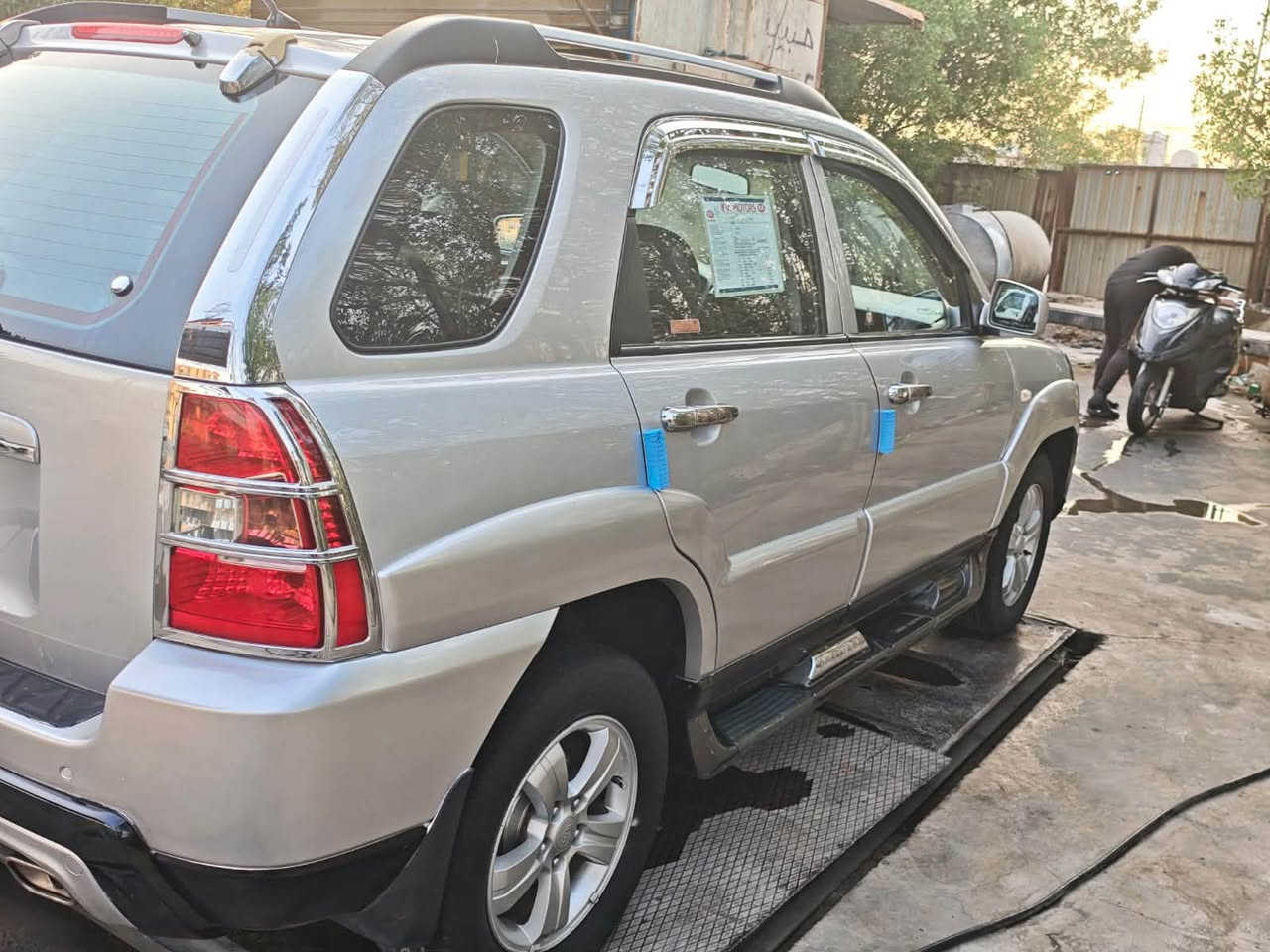 سبورتج موديل 2009 خليجية مكفولة من ضربة وصبغ شاشة كامرة حساس تحكم حاكية كشنات جلد وبيها مواصفات أكثر مكينة وكير خير من الله صدر امامي وخلفي جدد تبريد ثلج سيارة جاهزة من كلشي سعر 110 وبيها مجال للشراي للستفسار *********** عنوان بغداد
