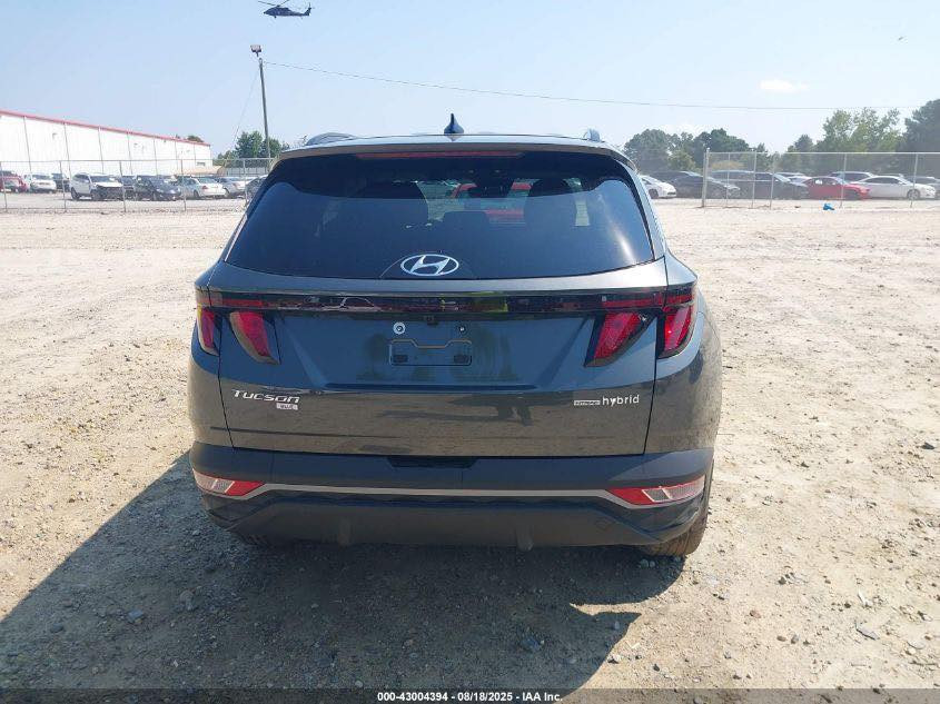 هيونداي توسان 2024 هايبرد – فئة Blue (HTRAC)
•محرك 1.6 لتر تيربو هايبرد
 • قير أوتوماتيك 6 سرعات
 • نظام دفع رباعي HTRAC AWD
 •فئة Blue
•SUV عائلية
 •أمريكي
 •بصمة
السيارة تشتغل وتمشي 
بچم كبس بدون ضرر

السعر ١٤٥ $
 بيها مجال قليل
سبب البيع محتاج فلوس

موجودة بالساحة باليوسفية

تدفع شحن وتخليص $٣٦ وتستلمها
يبقى تصليح فقط 

الرقم مجاني

للاستفسار ***********
