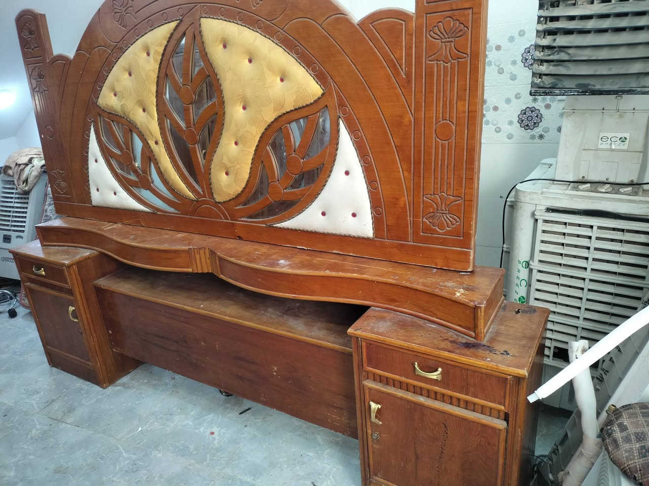 غرف نوم تسكام البيع كربلاء حي العباس ***********
