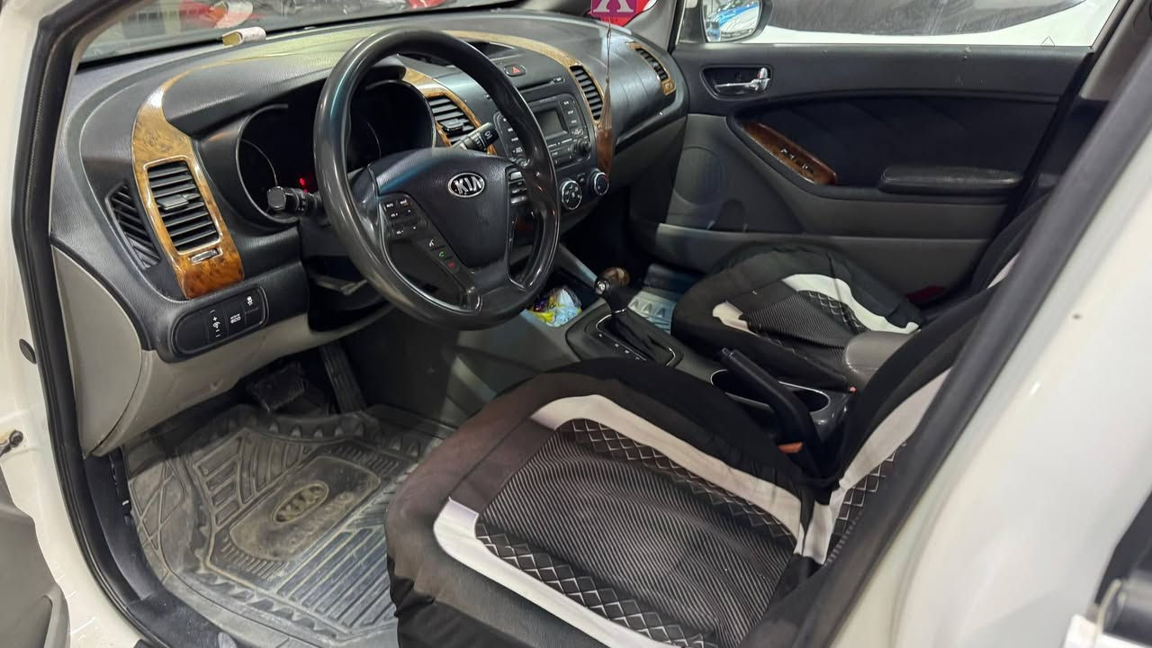 فورتي موديل ١٦ وارد امريكي سيارة بدون صبغ بيه بس بارد بلكنر مال جاملغ خلفي محرك ٢٠٠٠ دوش رقم اربيل سيارة ب اسمي تريد تحويل او وكالة سيارة جاهزة موصفات عادية 
مكان سيارة حلة 
سعر 117 وبيه مجال 
اتصل وتدلل ***********
