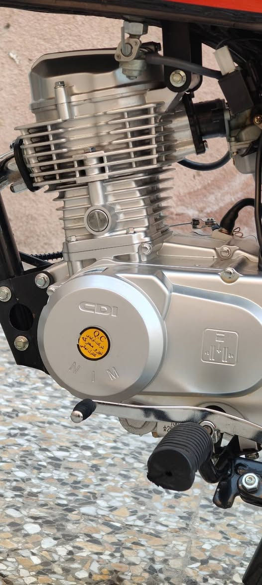 سلام عليكم للبيع اربعه ڪير نامه شبه شلامجه باب اول 3 احرف 
لون اسود✅🖤
موديل25  طالعه بشهر العاشࢪ (10) 
ڪفاله عامه  دراجه بلاديه مامفتـوحه 
ڪهࢪبائيات ڪلها شغاله 
لايت بك لايت سڪن امامي خلفي دشبول اشاره يمنه يسرع كلها شغاله
دبل تاير جديد 
النضافه شوف عينك ✨ تجي تفحص وتشوف 
الدراجه 7 اوراق مو 5 ((باب اول باب اول باب اول)) 
 سعرها 650 مستعجل عل بيع 
عنوان كربلاء حي شهداء الموضفين 
للتصال *********** متوفر وتساب
