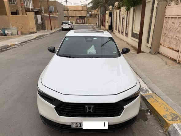 هوندا اكورد 2023 
 هايبرد سبورت L

السيارة ماشيه 65,600 كيلو 
• مكينة 2000 هايبرد تنفس طبيعي
• كير اوتوماتيك 
• شاشة كبيرة
•فتحه
• كاميرا خلفية 3 انظمة
• كرسي كهرباء 
• شفتات بالستيرن
• مثبت سرعة
• مانع انزلاق
• دخول ذكي 
• إنارة ترحيبية
• هندبريك كهربائي
• عداد ديجيتال
•لايت عدسات زينون
• نظام اوتو لايت Auto
• لايت العالي زنون 
اوتو هولد للبريك
• حساسات مطر 
• حساسات دخول الإنفاق
• حساسات ضغط هواء الإطارات
• أوامر صوتية
• 4 أنظمة قيادة (eco,individual , sport,normal )

⁠
- الضرر مبين بالصور بس البنيد بدون دواخل و ع البارد بدون اي حار..  اير باك ستيرن و البرده .. 
ا

السعر 19,800 وبيه مجال

الانبار -الفلوجه 

للتواصل على الماسنجر او ***********
