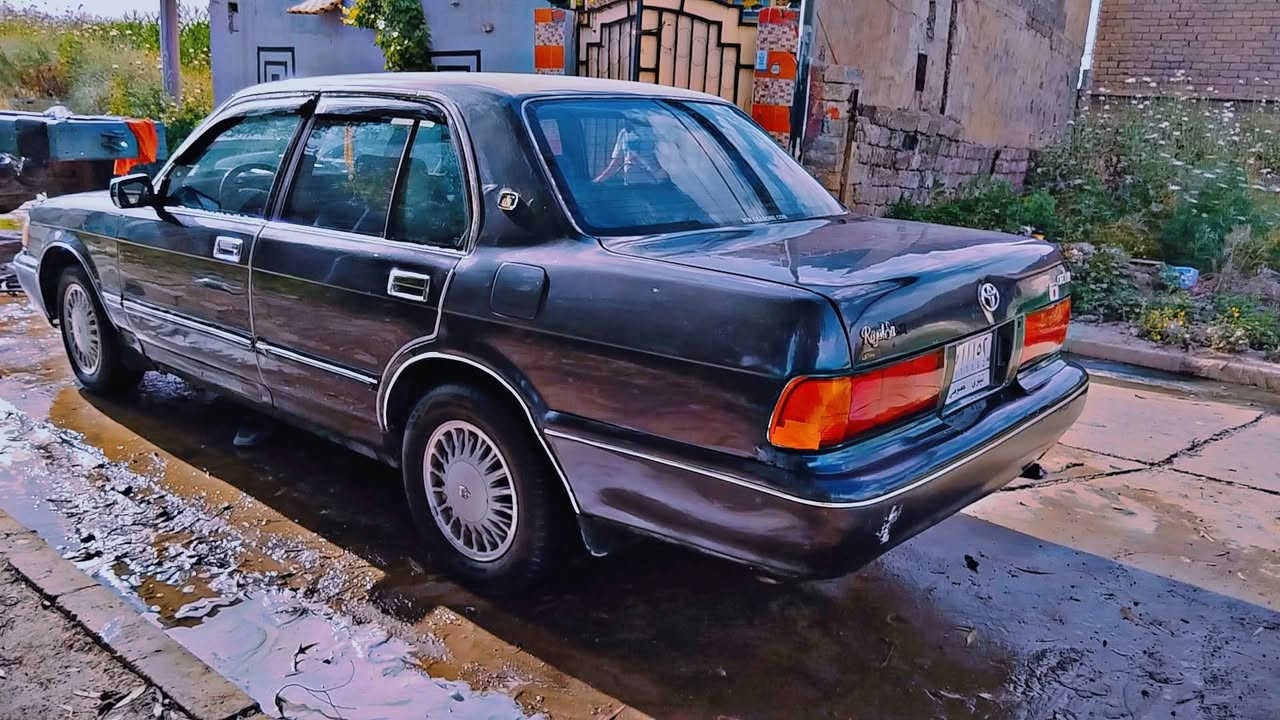 {أرنب كراون} للبيع {موديل 1993} رقم نينوى شرط التحويل صبغ عام جماليه تخم تواير طخم جديد بيه كاربون محرك جديد {2500} كير جديد مكان موصل 🐇 {سعر 55} بيه مجال للشراي اي استفسار عل رقم (***********)$(***********)
