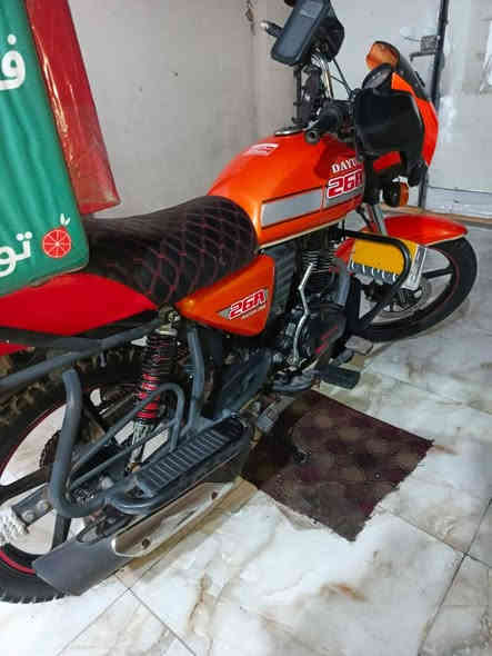 السلام عليكم للبيع دايوان نفخ مديل ٢٢ نهايتها  النوعيه القديمه المرغوبه A26  دراجه جاهزه من كلشي اي نقص مابيها رقم انكليزي بصره وسنويه بسمي مكفوله مكينه وشاصي وضربه وتبديل واصوليات كهربائيات كلها شغاله سعرها مليونين ونص ٢٥٠٠ مكان الدراجه بصره القبله ***********
