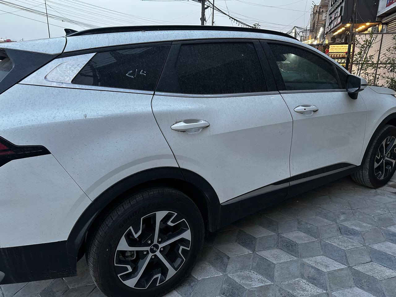 ﷽
سبورتج ( 2024 ) وارد امريكي هايبرد

🚦🚦🚦🚦🚦🚦🚦🚦🚦

فول مواصفات 1/1

مواصفات:- بصمه - بانو راما - 

رادارات - حساسات - صندوك كهرباء - 

الكشنات ( جلد + كهرباء + ذاكره + تدفئة و تبريد)

شحن لاسلكي  - تبريد قطعتين

الضرر  ضربة بسيطة بالجامغ الامامي تتعدل بارد ابيع على وضعها 

السيارة دخول جديد مدفوع الكمرك 

السعر ( 230) بدون رقم 

مكان السياره ( بغداد الطالبية )

***********
