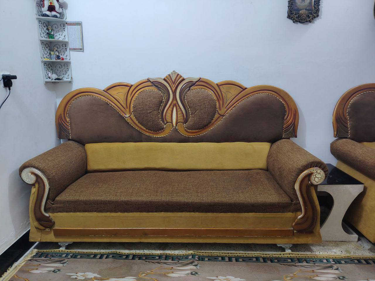 السلام عليكم ورحمة الله وبركاته
تخم نضيف للبيع ١٠ مقاعد 
السعر ٣٠٠ وبيه مجال 
للتواصل
***********
