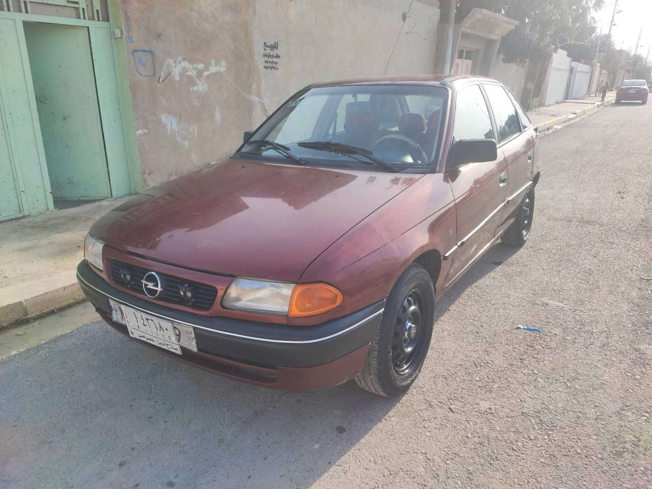 استرا للبيع موديل 92 محرك 16بأسم صاحب
 الشرعي بل موصل ابيع تحويل  السعر 42 وبي مجال 
***********
