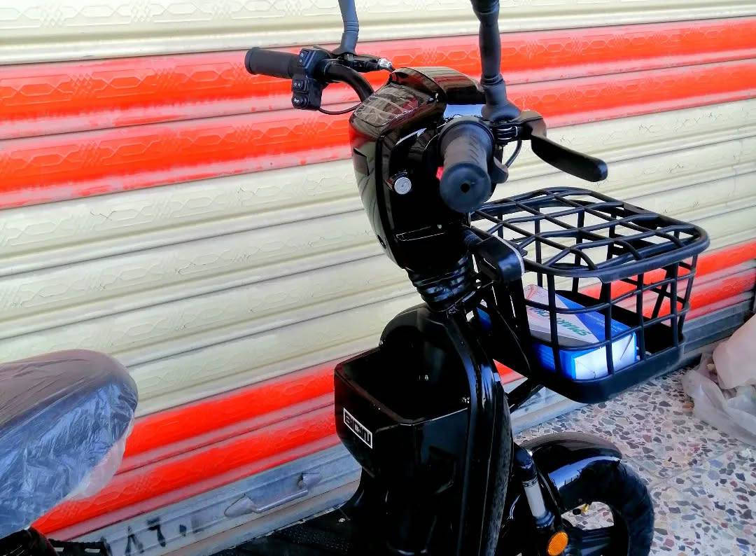 دراجة شحن للبيع نضافة 100/100انضف دراجة بل العالم 
هذا رقم للتواصل ***********
