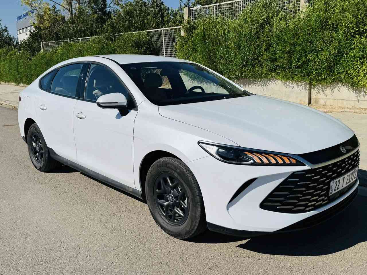 بي واي دي  BYD Qin plus 2025.
مواصفات.ویل كروم.ناو زه‌رد

کارەبایی و بەنزین و هایبريد.

بصمة شاشةوكاميرا ویل کەپ.

تحديد سورعه.ناو زه‌رد,پشت و پێش لید ڤۆلیۆم

 کارت و وایەر شحنی لەگەڵە.كەمترین

 ته‌نها 12 هه‌زار رۆیشتوه‌.

هیجی نیه‌ زۆر خاوینه‌

 سعر:132$🔥

جوانكاریشی بۆ كراوه‌

مۆبایل  ***********
