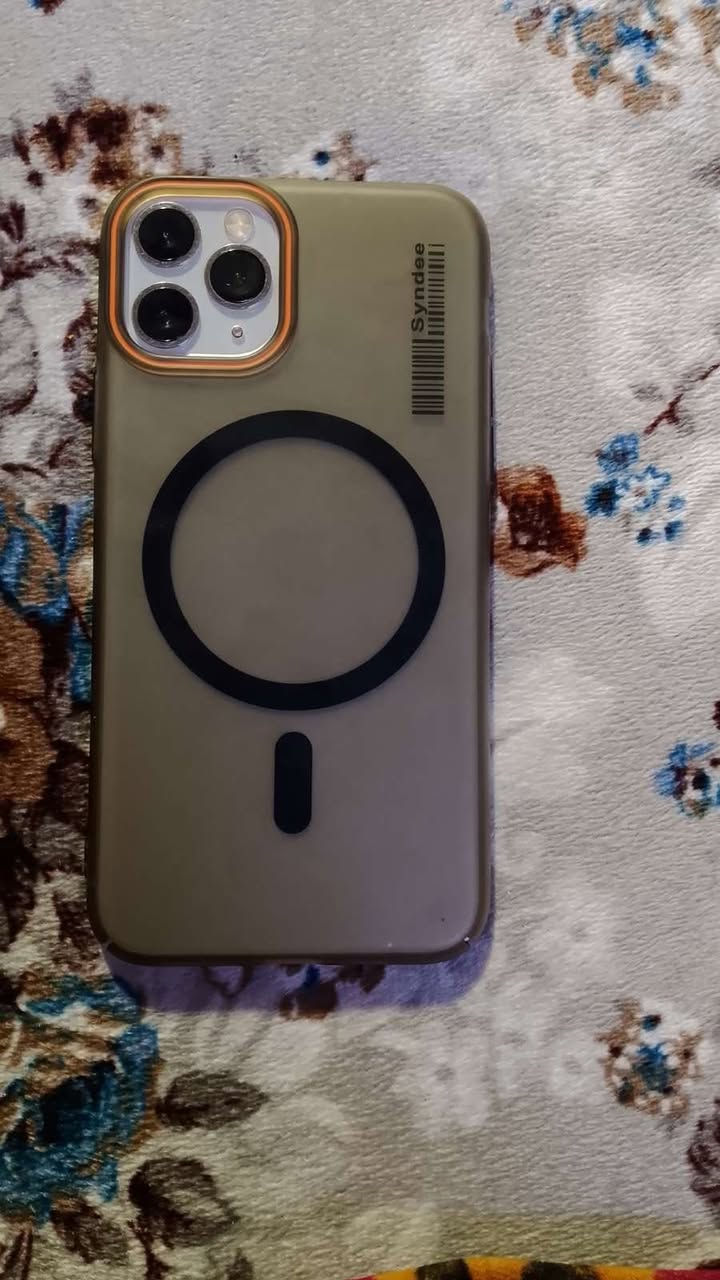 ايفون ١١ برو جهاز كلش نظيف مابي اي عيب كيكا ٢٥٦ بطاريه مرفوعه ٩٦ بس سيم مايشتغل سعر ١٧٥ 
مكان كركوك


**إذا كنت صاحب هذا الإعلان وتريد حذفه لأي سبب، رجاءا أرسل رسالة إلى الدعم الفني**