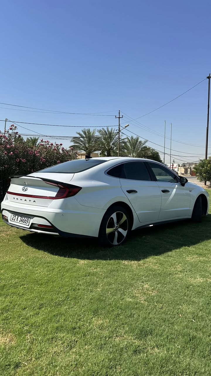 سوناتا 2022 امريكي
لون صدفي 
مواصفات 
1:تحديد مسار 
2:كار بلي لاسلكي
3:مثبت سرعة 
4:اوتو هولد 
5:حساس امامي بريك تلقائي
تبريد وكير ومكينة كفالة ،الرقم سليمانية 
بيها اربع قطع البنيد بارد والجاملغ وباب خلف السائق وجاملغ خلفي الغود سليمات والشاصي السيارة كلش حلوة ويحتاجلها ترتيب بسيط 
السعر 133 وبيها مجال بسيط 
واتساب ***********
مكاني بغداد الدورة
