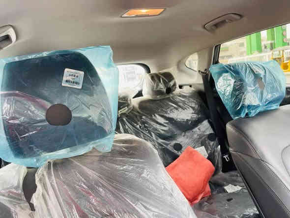 السلام عليكم 
توسان ٢٠٢١
فول مواصفات عدا البنوراما 
تدفئة  كشنات
خمس عدسات
كامرا ٣٦٠ دوراة خمس كامرات hd
تدفئة ستيرن 
ماشية 63 الفزحقيقي
بصمة 
ويل كروم 
كشنات جلد
كشن كهربائي
جنطة كهرباء 
محرك ٢٤٠٠ مكفول من فتح وتبخير وتنقيص
تحكم فول 
تحديد مسار
رادارات فول
سايد بريك بصمه 
ثلاث انضمه قياده
نضام صوت انفنتي 
لايت LED بلادي مع لد 
السياره كلها على وضع شركه 
واسط كوت ب اسمي

السعر 190 وبيها مجال 
حادث قبق جنطه والجاملغ الخلفي الايسر  مصبوغ بدون ايرباك +بجم كبس شركه 
للاستفسار ***********
