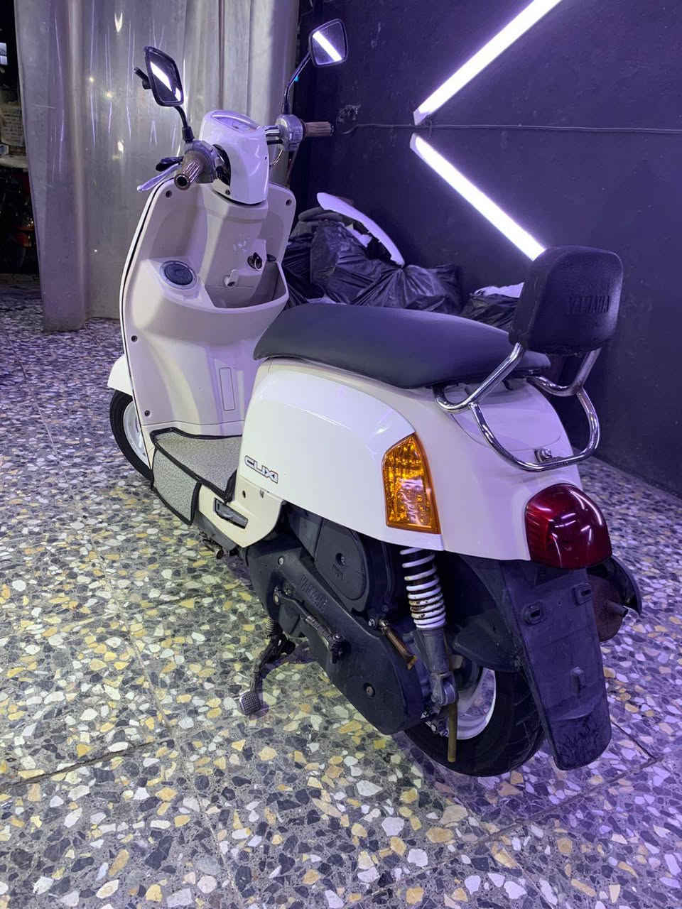 البيع درجه جديده وصل مال معرض موجود بس بجم مصبوخ فقط كل نقص مابيها كفاله مكان بغداد  شعب ***********
