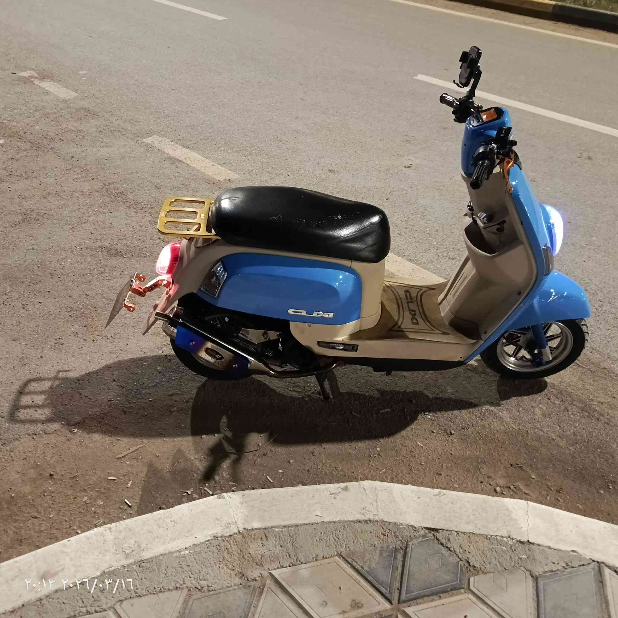 السلام عليكم دراجه بوليس ما صار لها شهر من منزلهة من الرامبة الدراجة عليها تزويد كلجات رياضي شيال رياضي دبلات خلفو امام رياضي رقم رياضي دمام زوج صلنصة رياضي صرة رياضي غراضهة كلهن موجودات اني شادلهة هذني الدزويد الدراجة خير من الله جيب اربع مصلحين وتعال افحص الدراجة ما مفتوحة والا الاعبين بيهة العنوان ديالى بعقوبة دقاطع القدس ورة بلاد الرافدين الدراجة طيران الرقم مالتي *********** اتصل واتلل🧿🧿✈️✈️ طيران طيران
