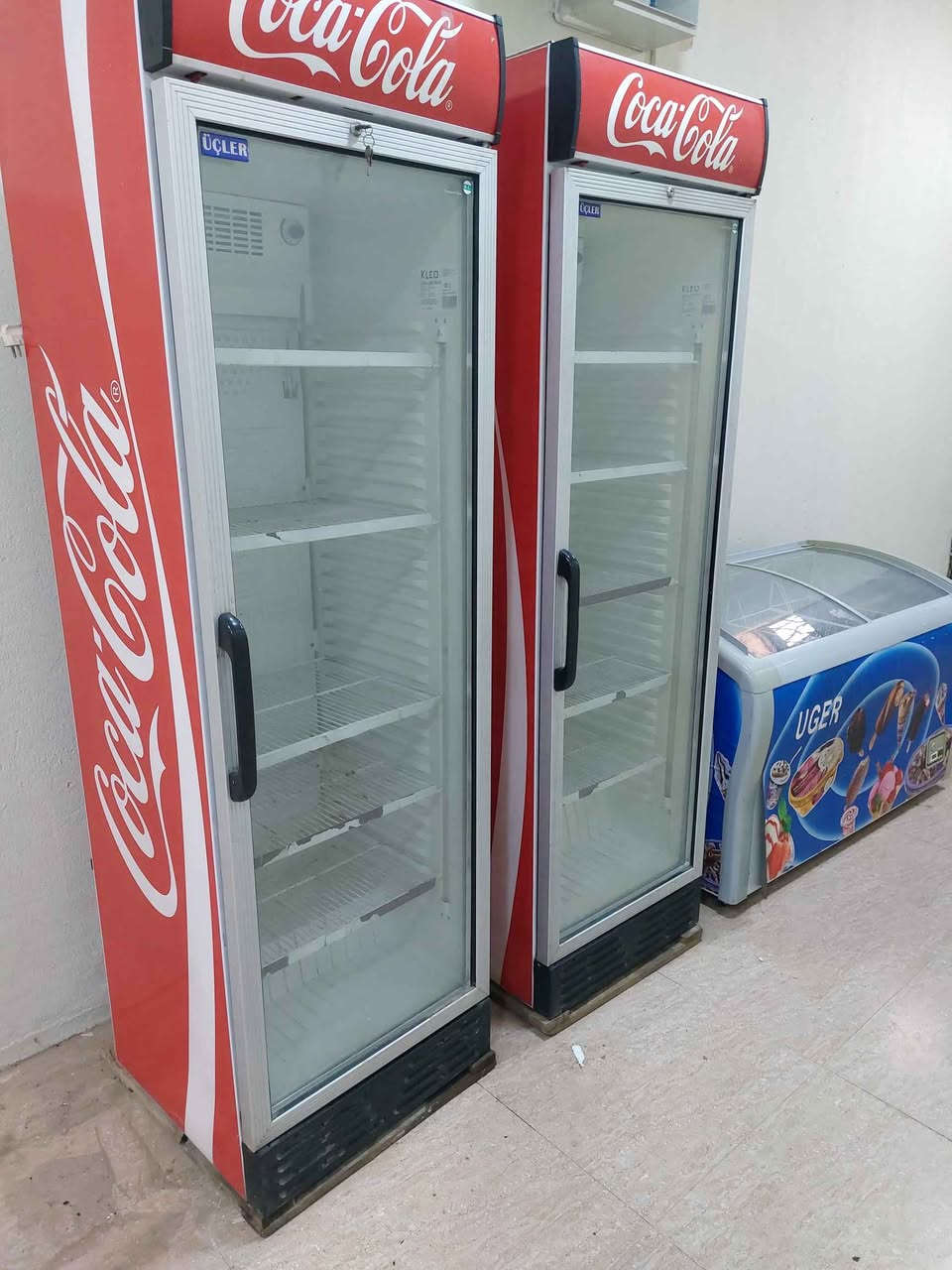عارضة عمودية عدد ٢ سعر الواحدة ٣٠٠ الف وعارضة افقية (مجمدة)عدد١ سعرها ٣٥٠ الف  تلفون *********** البصرة, العراق
