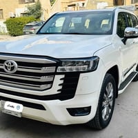 لاندكروز GxR • ٢٠٢٢ • ٤٣٠٠٠ كم